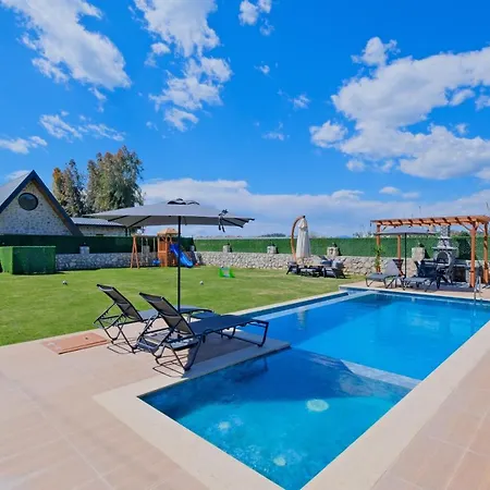 别墅 Melisa Homes Turkey 费特希耶